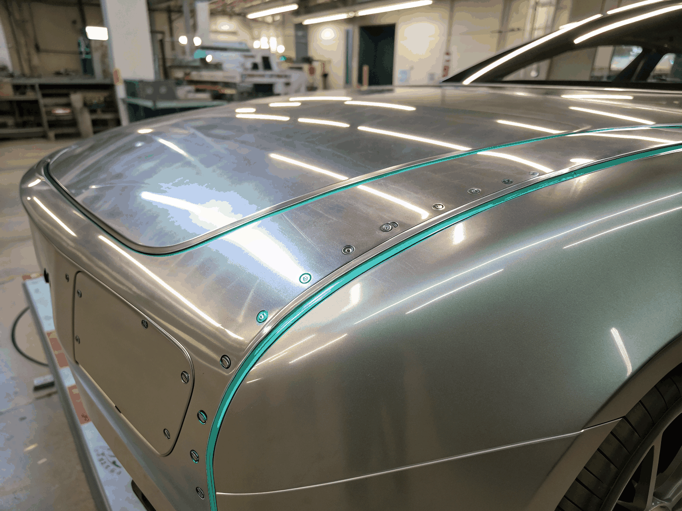 Inner wheelhouse and fenderwell sheet metal stamping